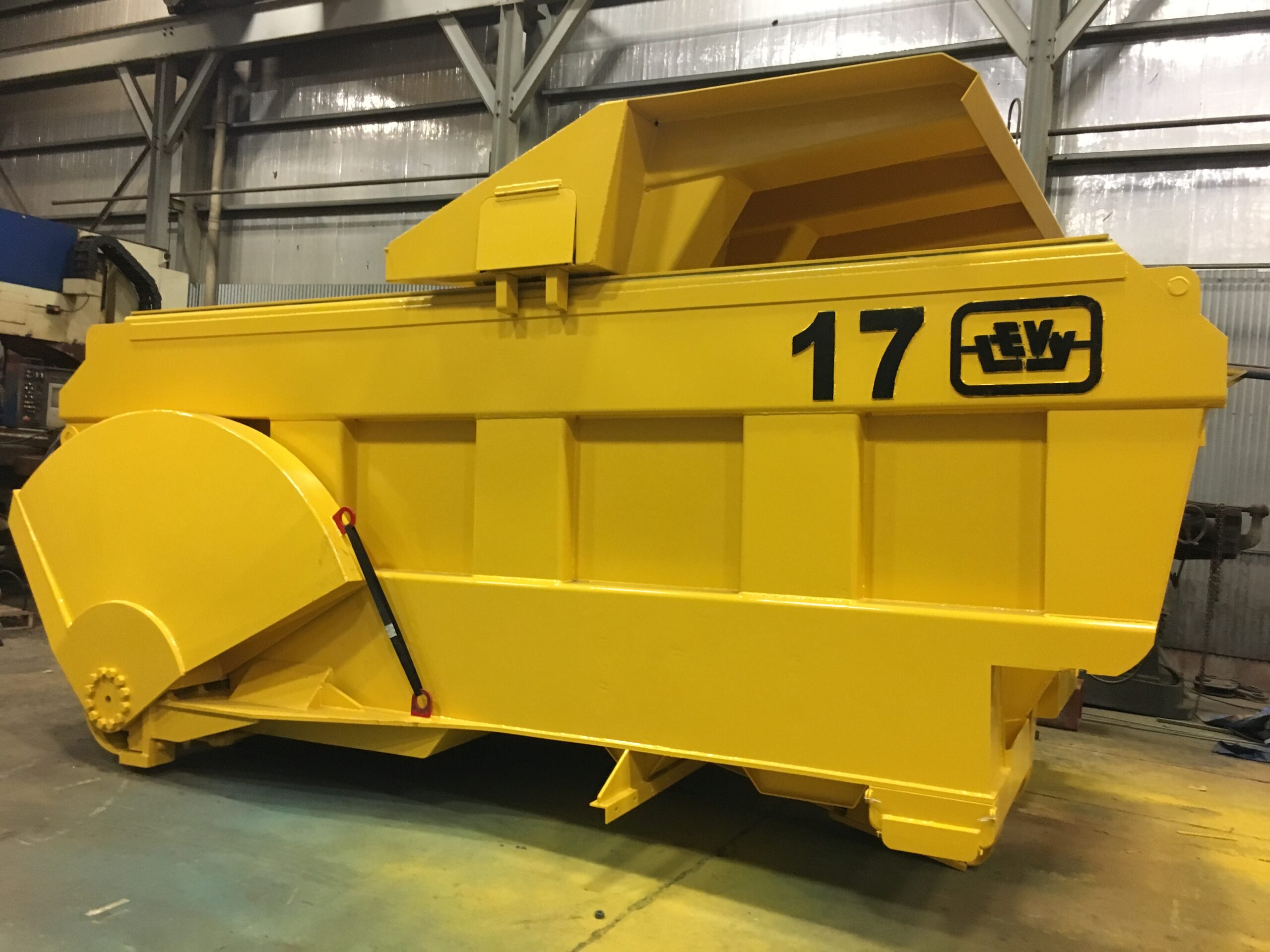 Yellow fabrication machine